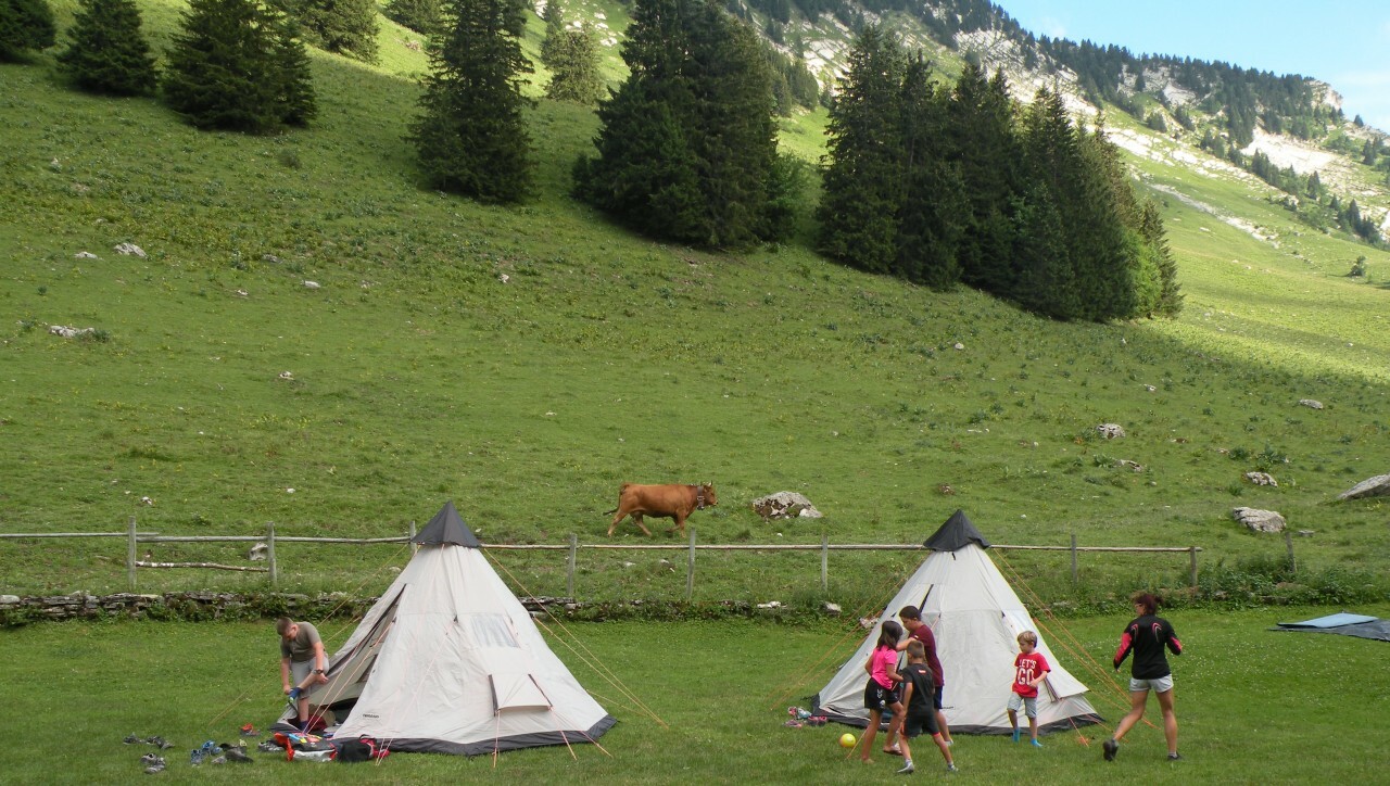 Bivouac groupe d'enfants