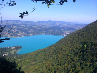 Berges Lac Aiguebelette